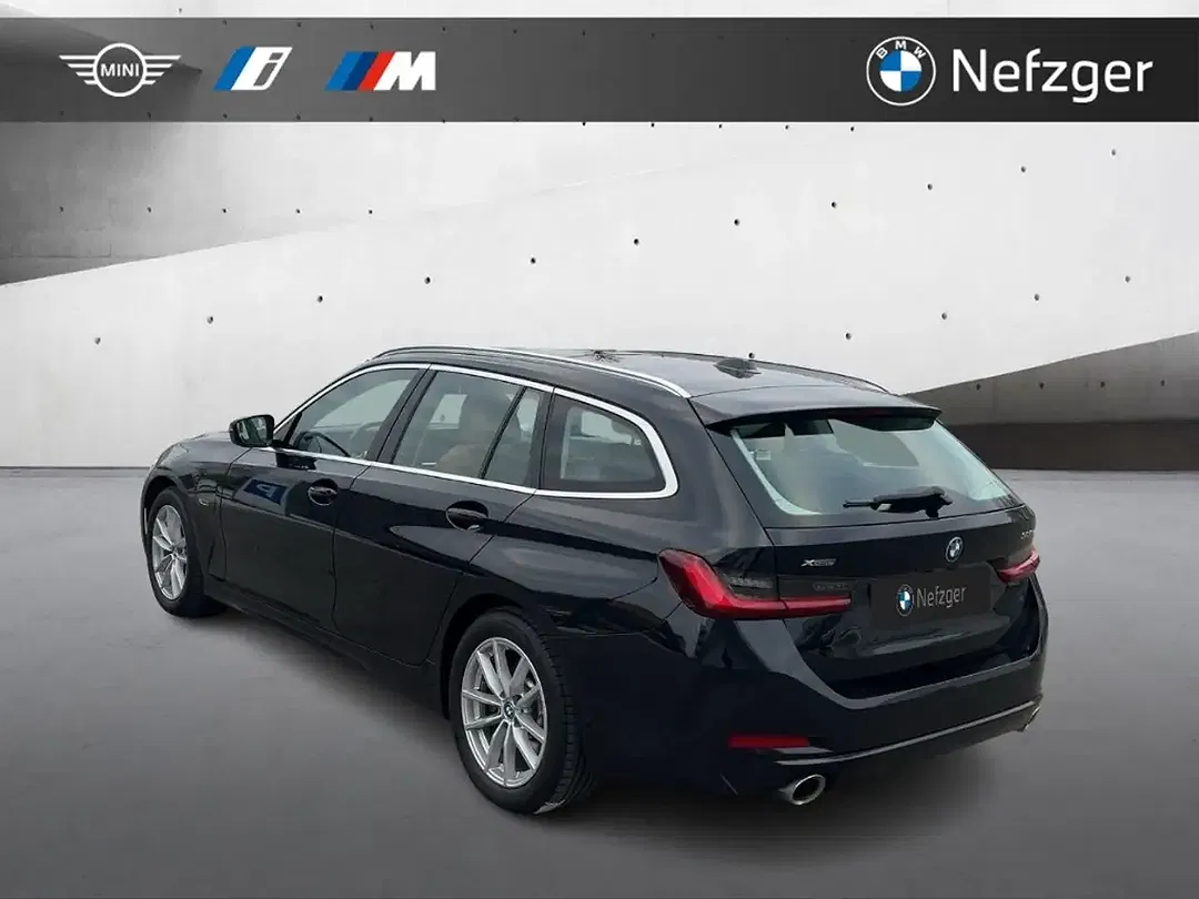 BMW 320 - Thumbnail 4