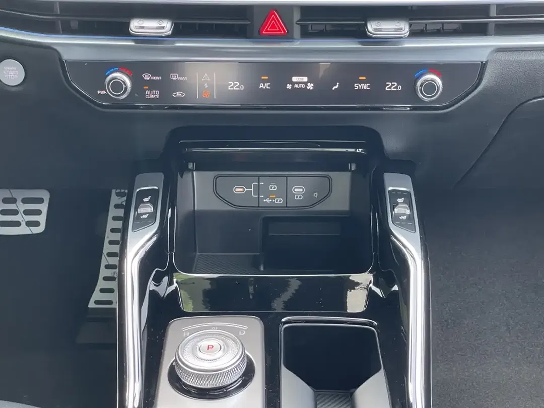 Kia Sorento - Thumbnail 13
