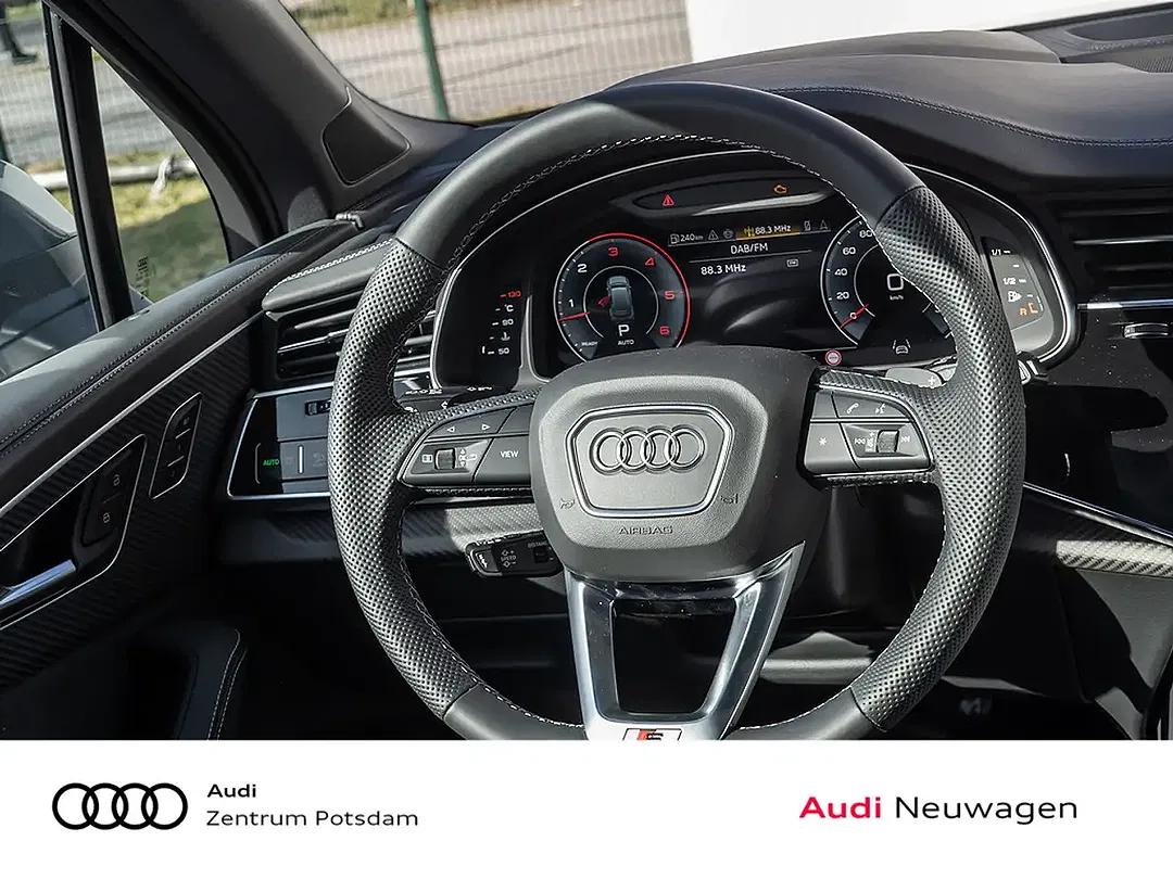Audi Q7 - Thumbnail 8