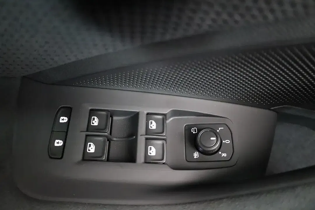 Skoda Superb - Thumbnail 8