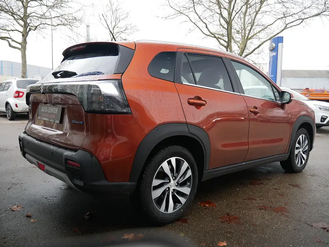 Suzuki S-Cross - Thumbnail 3