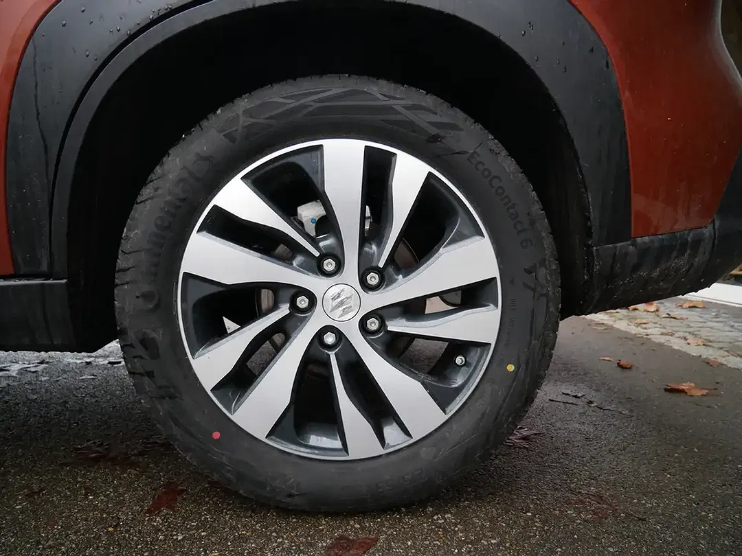 Suzuki S-Cross - Thumbnail 5