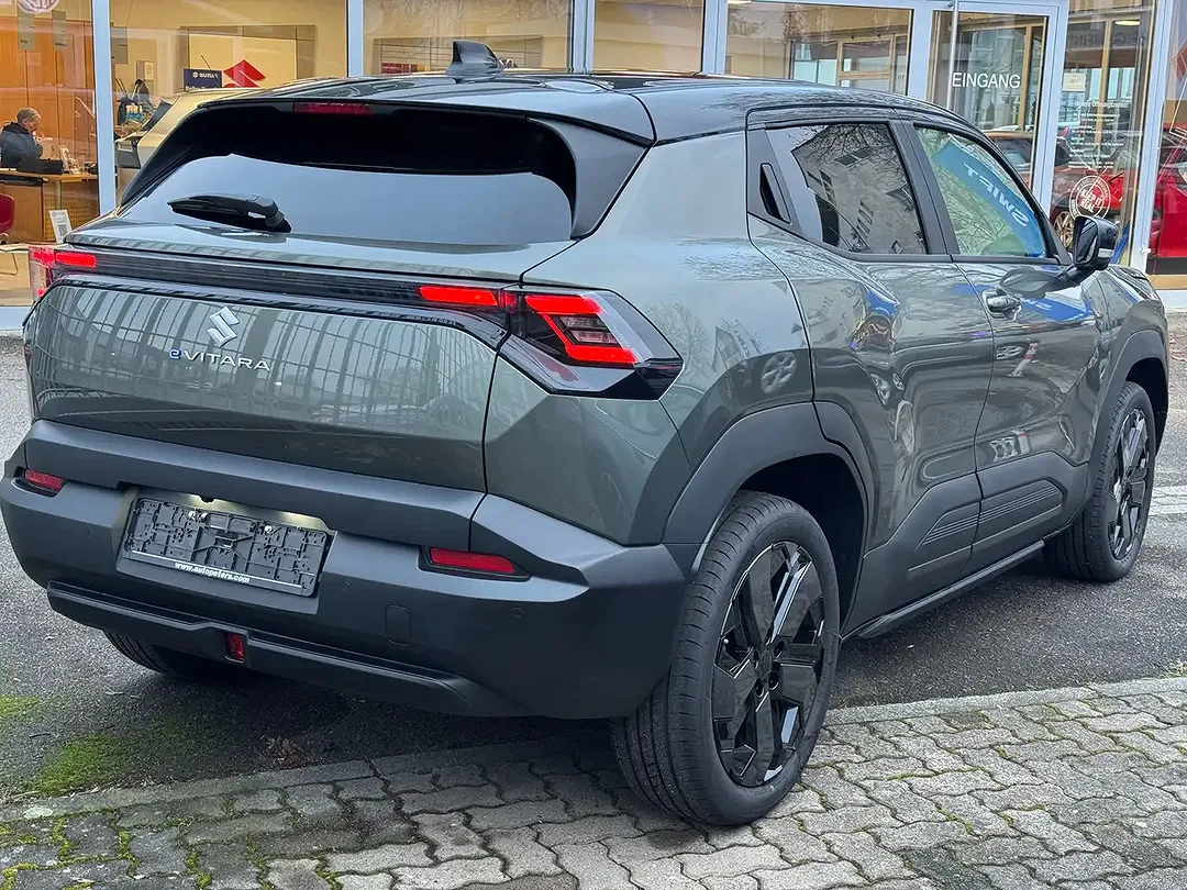 Suzuki Vitara - Thumbnail 5