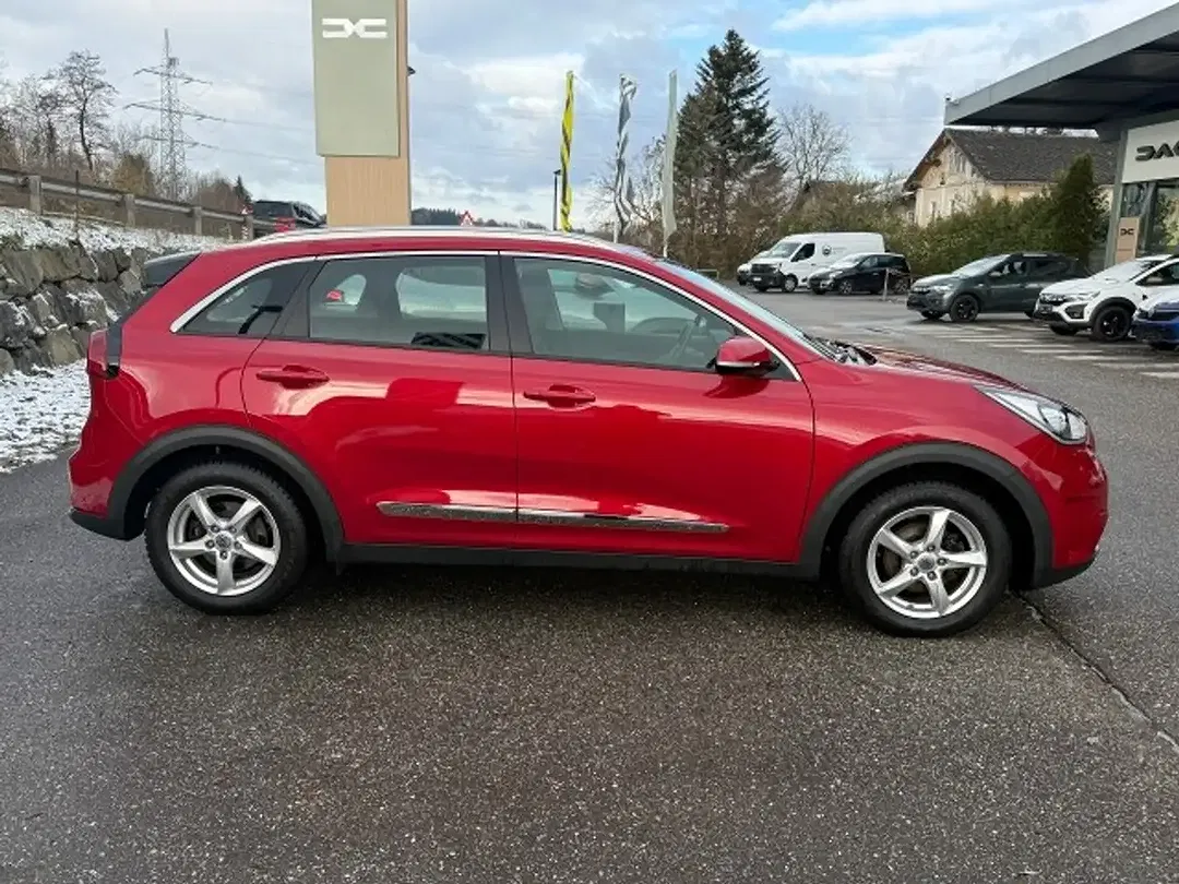 Kia Niro - Thumbnail 2