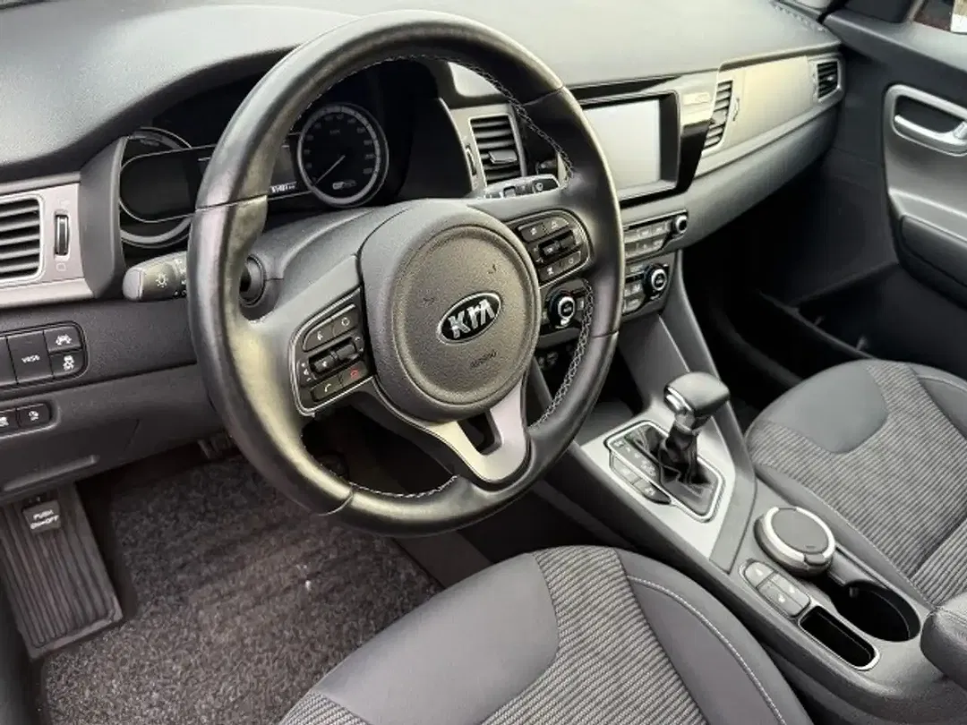 Kia Niro - Thumbnail 8