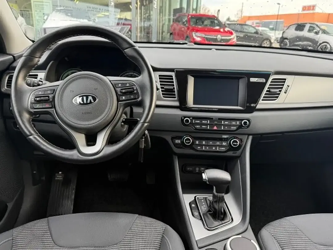 Kia Niro - Thumbnail 9