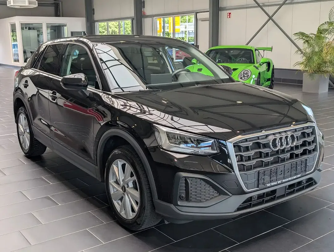 Audi Q2 - Thumbnail 3