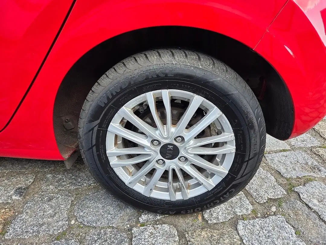Kia Picanto - Thumbnail 10