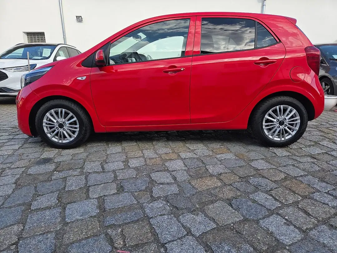 Kia Picanto - Thumbnail 2