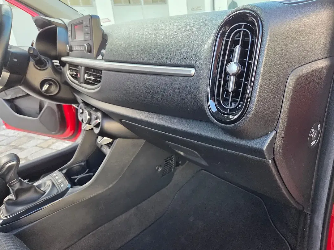 Kia Picanto - Thumbnail 20