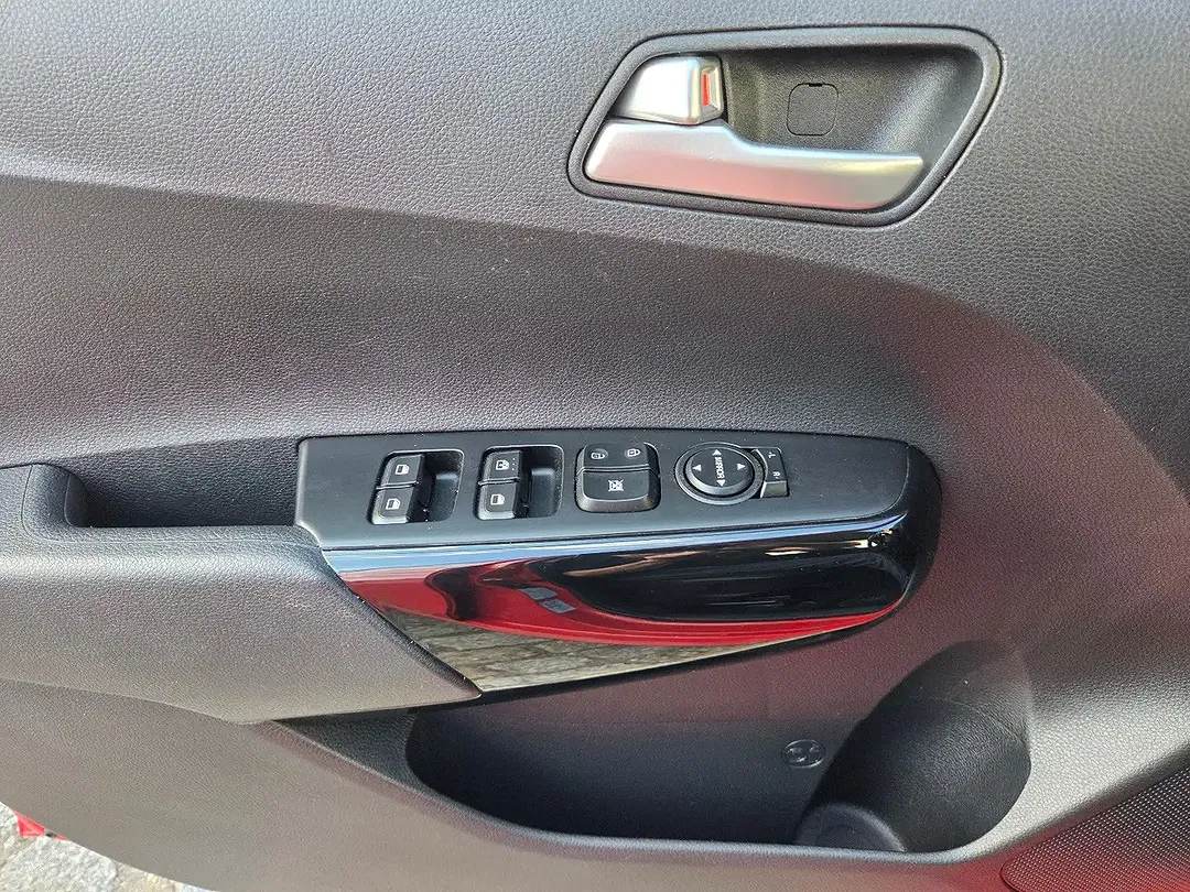 Kia Picanto - Thumbnail 25