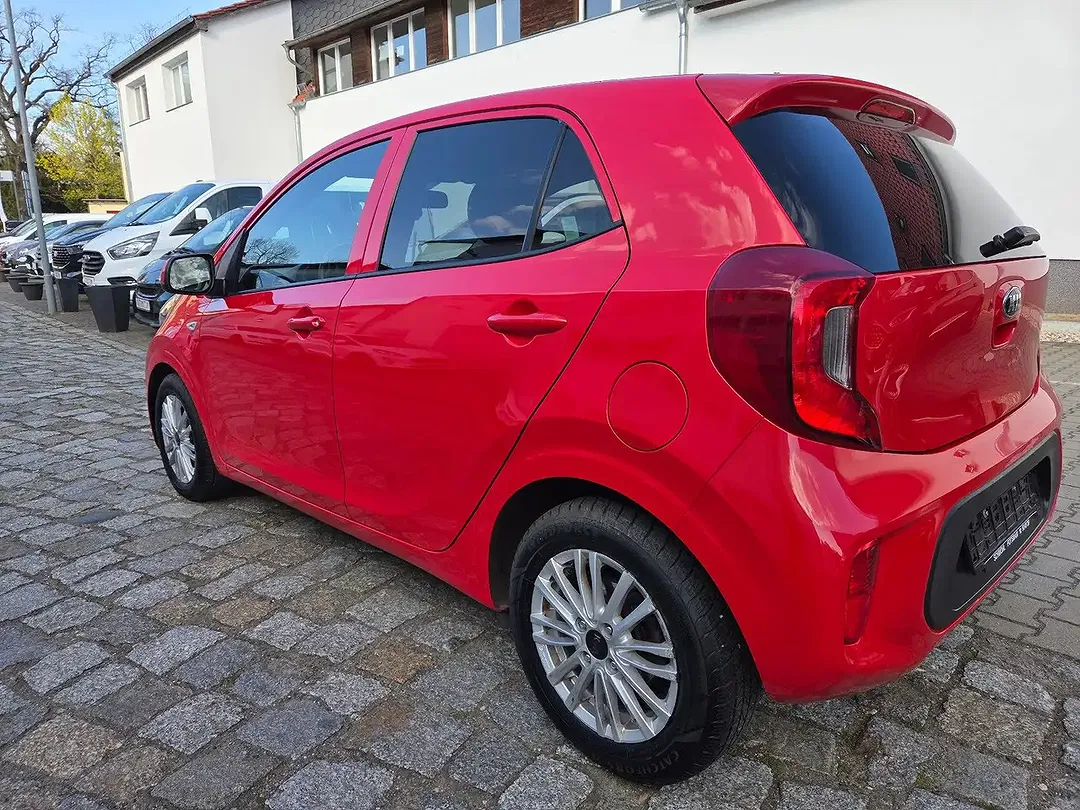 Kia Picanto - Thumbnail 3