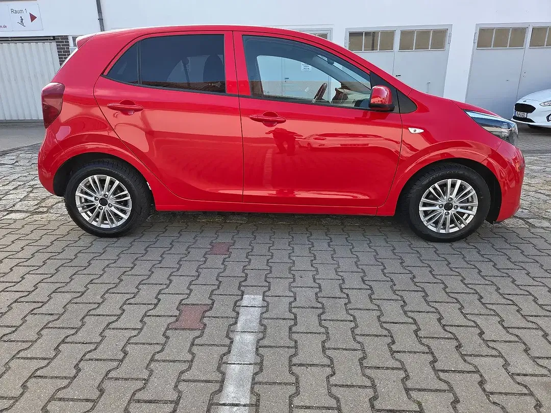 Kia Picanto - Thumbnail 6