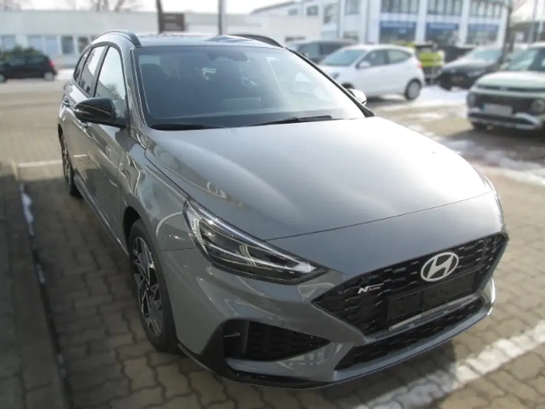 Hyundai i30 - Thumbnail 2