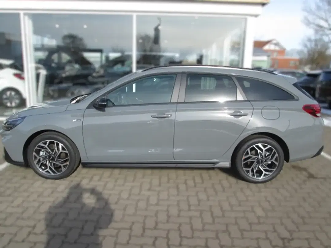 Hyundai i30 - Thumbnail 3