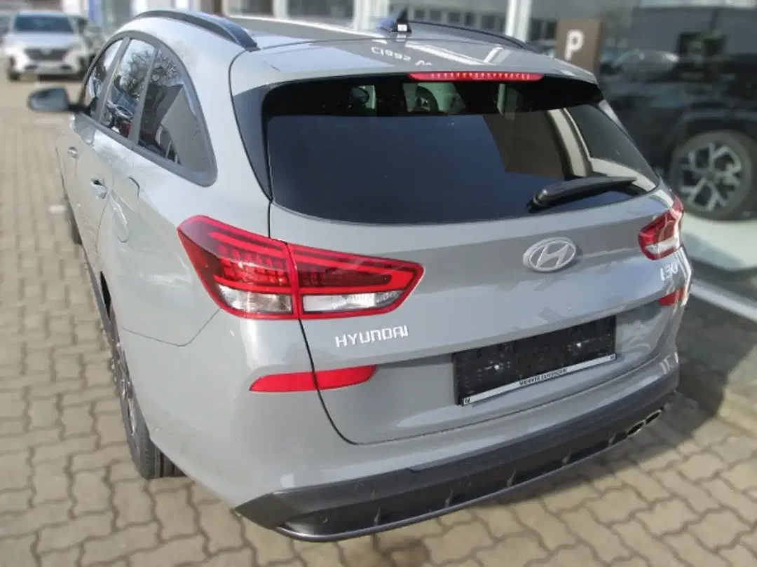 Hyundai i30 - Thumbnail 4
