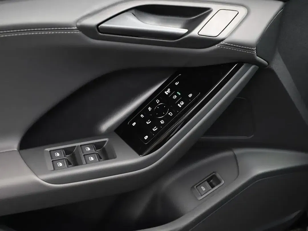 Audi e-tron - Thumbnail 13