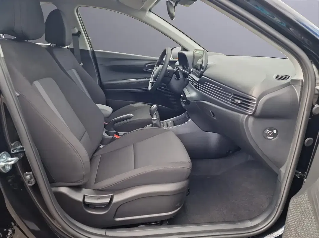 Hyundai i20 - Thumbnail 13