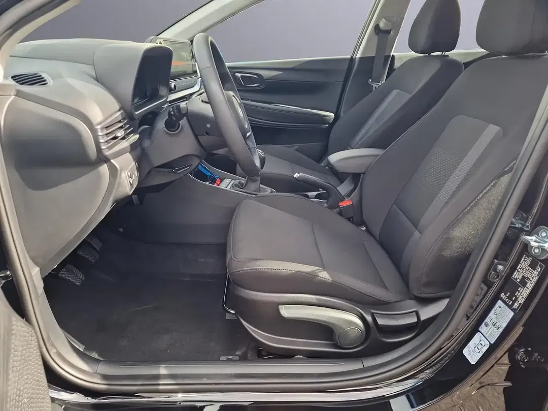 Hyundai i20 - Thumbnail 9