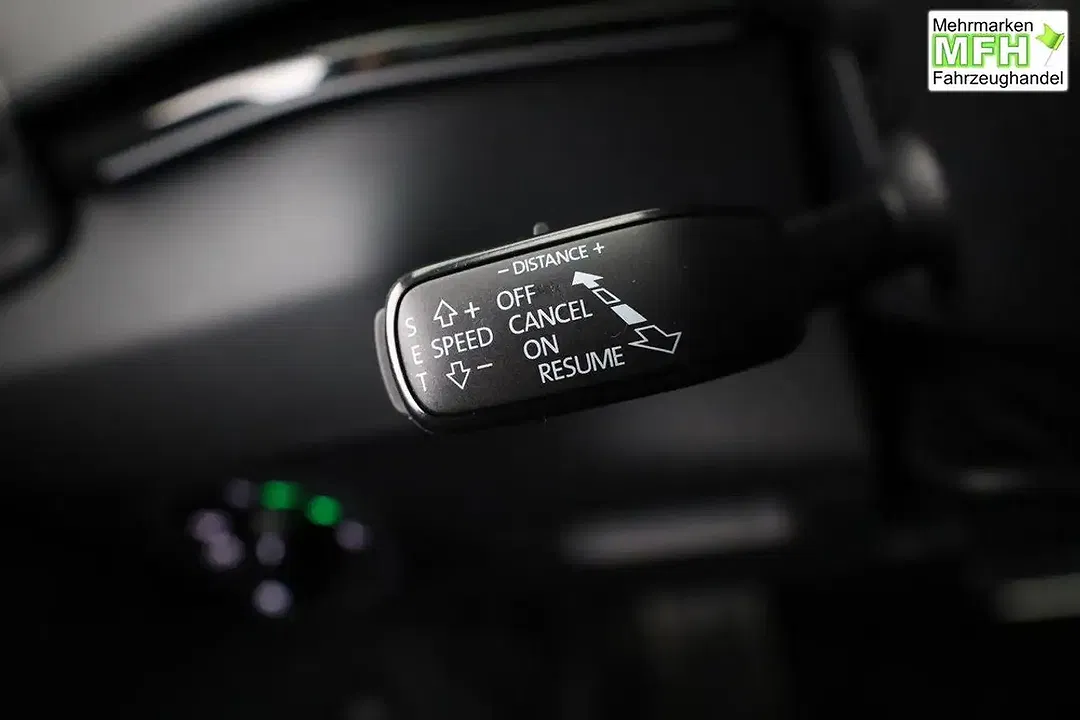 Skoda Karoq - Thumbnail 9
