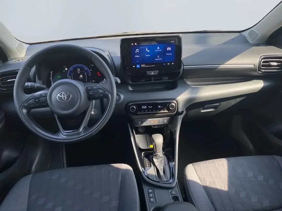 Toyota Yaris - Thumbnail 8