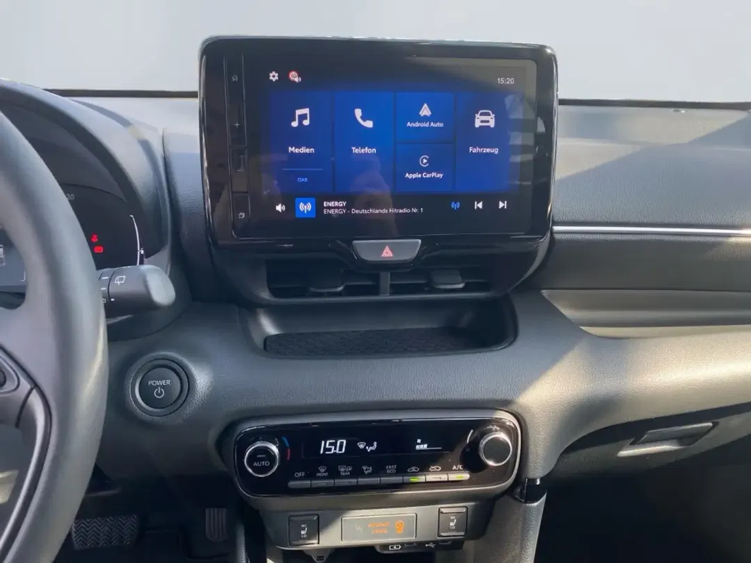 Toyota Yaris - Thumbnail 13