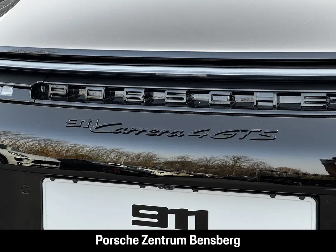 Porsche 911 - Thumbnail 15