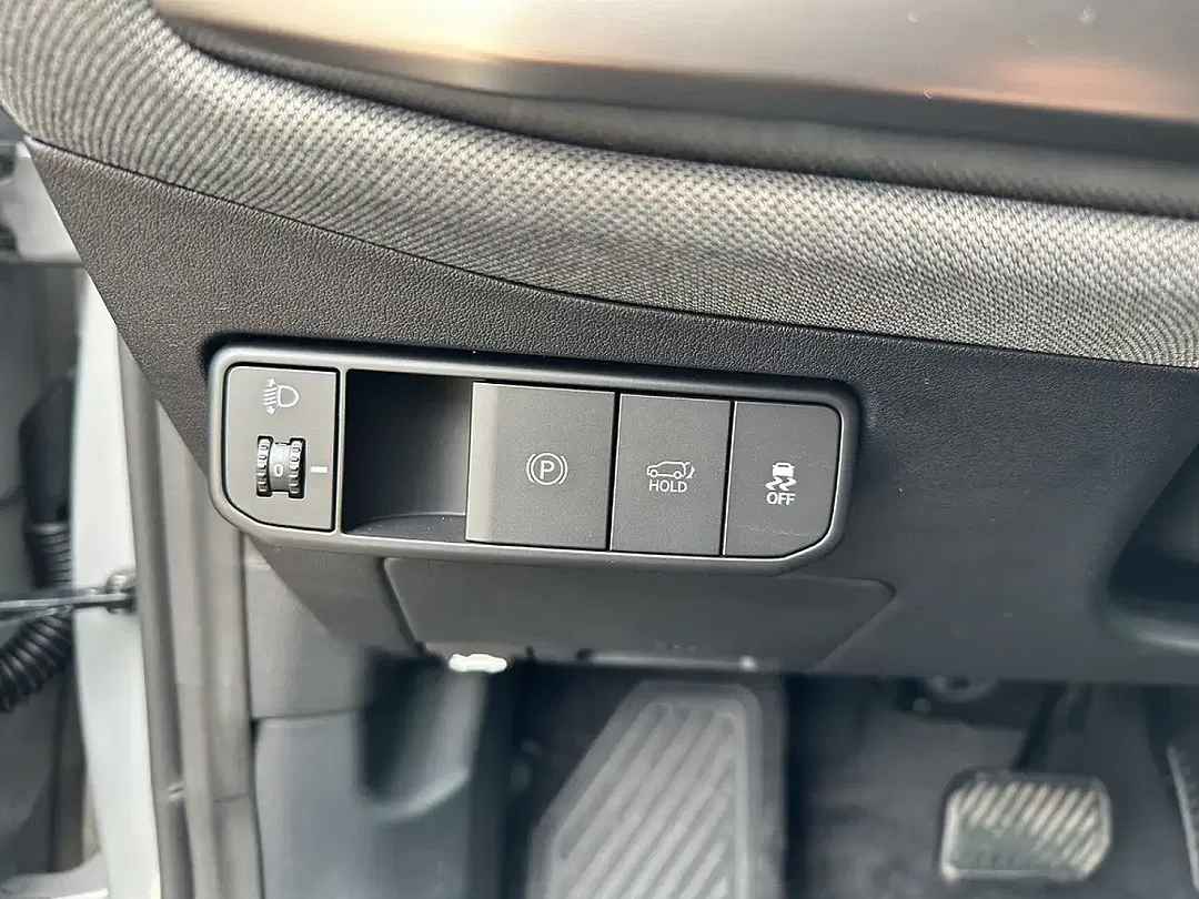 Kia EV4 - Thumbnail 12