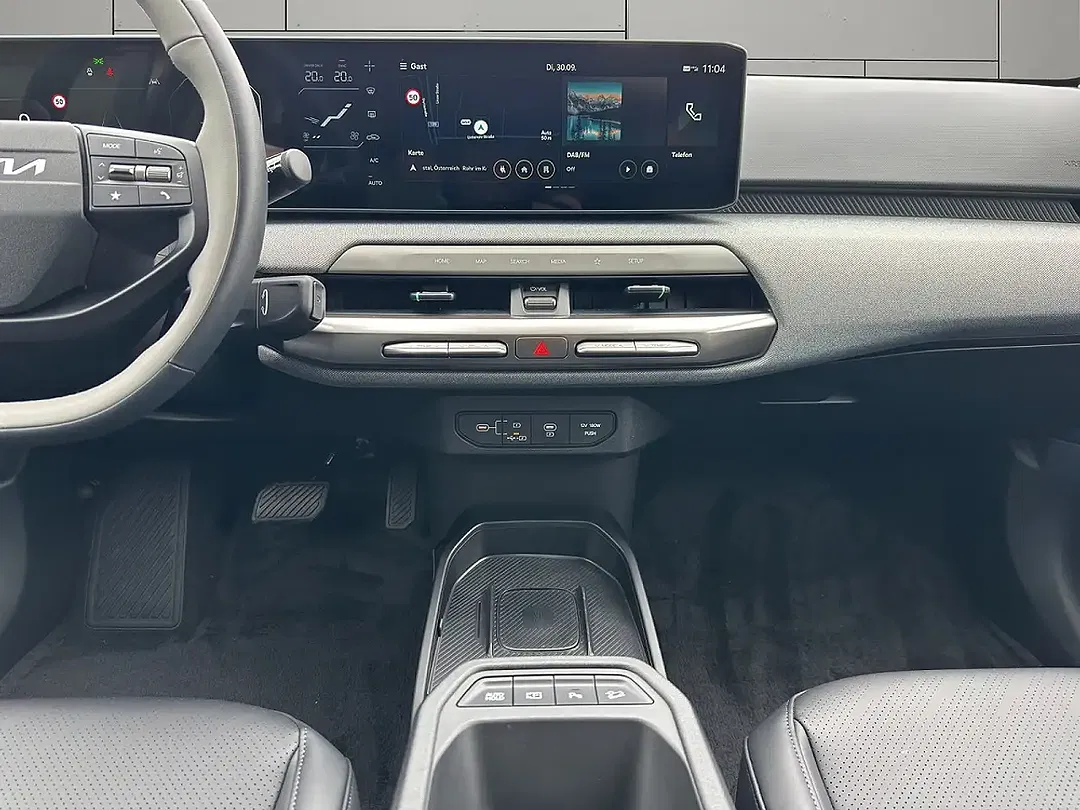 Kia EV4 - Thumbnail 15