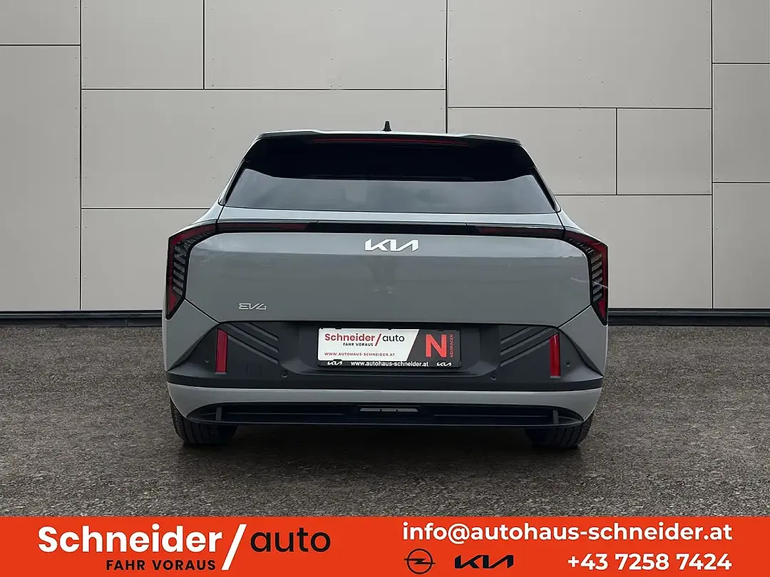 Kia EV4 - Thumbnail 6