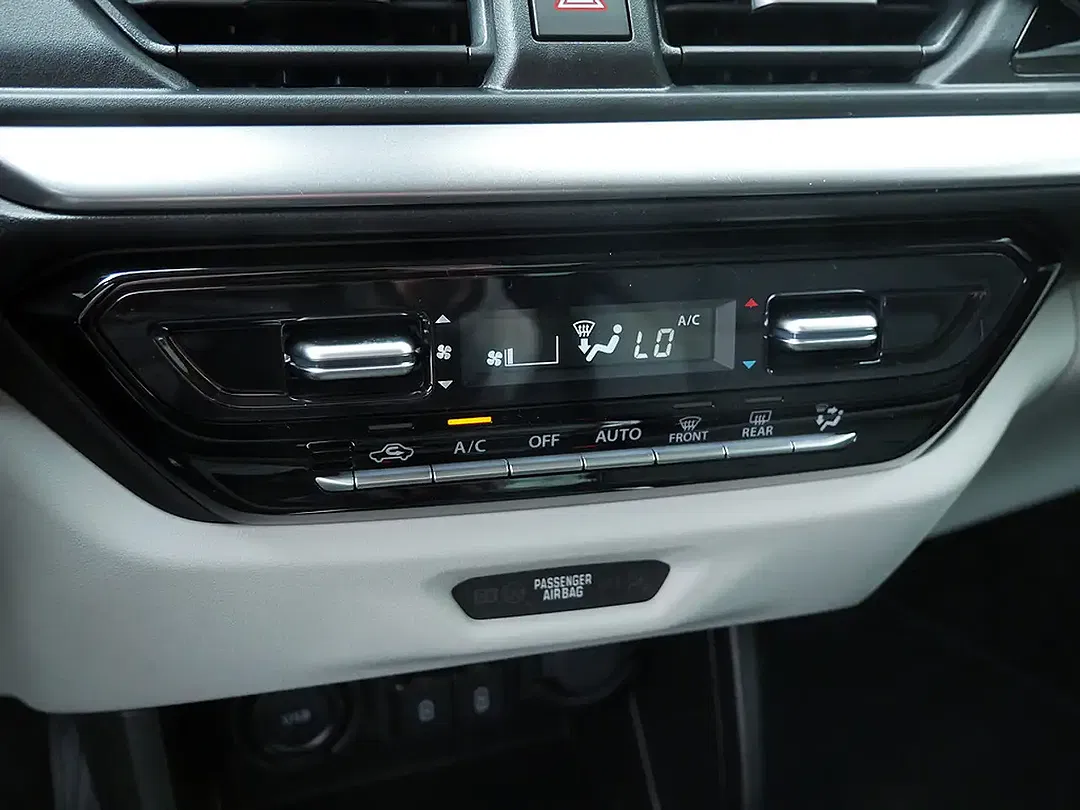 Suzuki Swift - Thumbnail 15