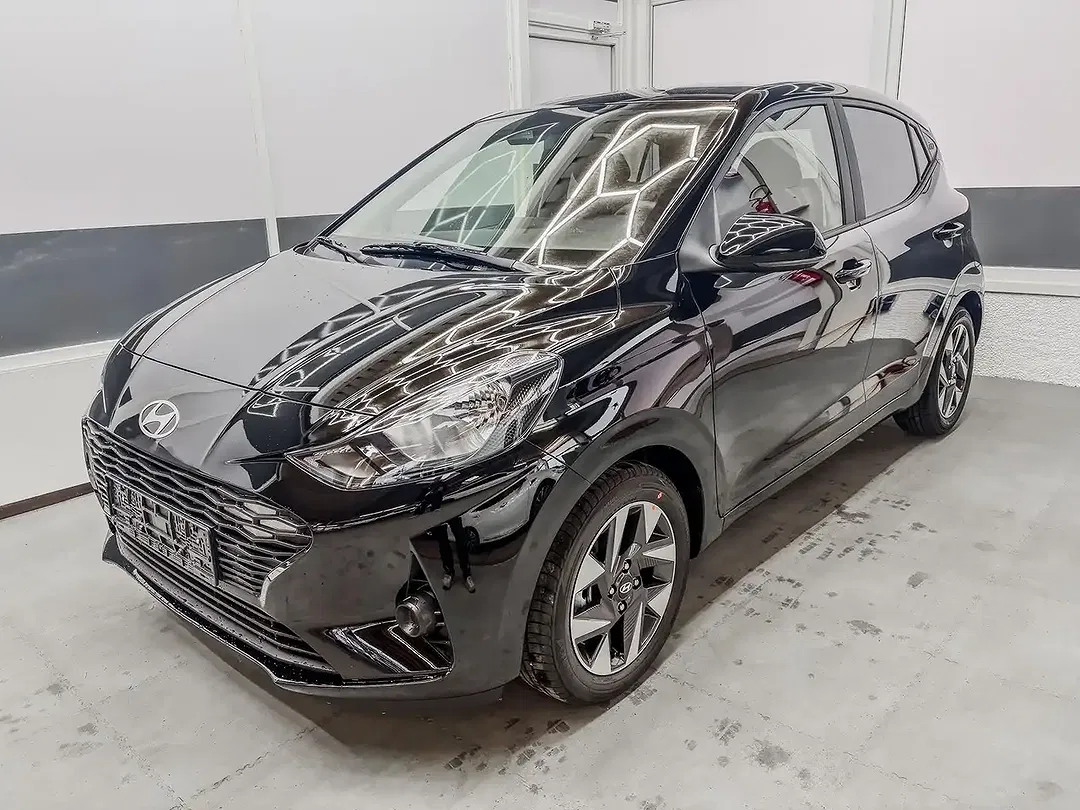 Hyundai i10 - Thumbnail 1