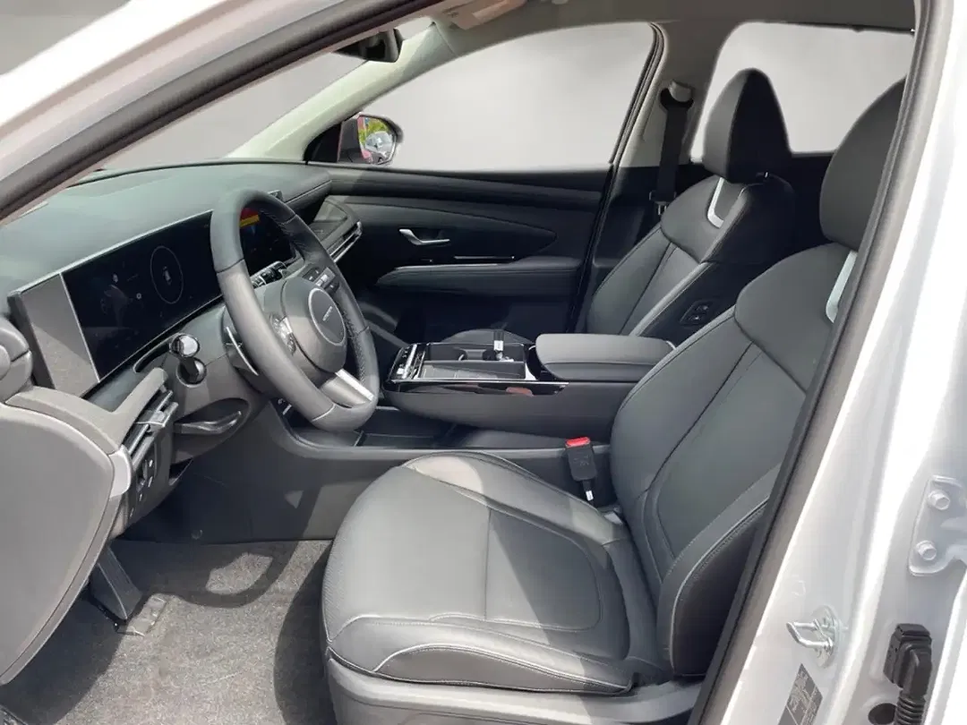 Hyundai TUCSON - Thumbnail 7