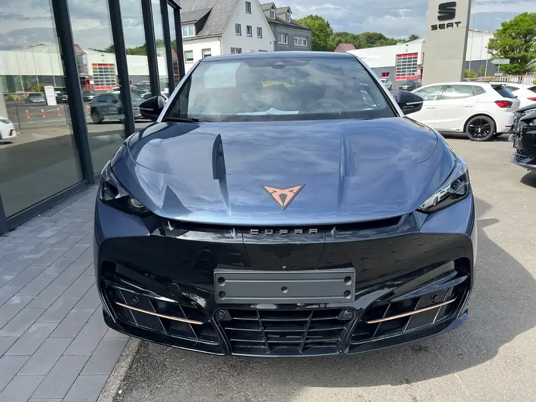 CUPRA Tavascan - Thumbnail 2