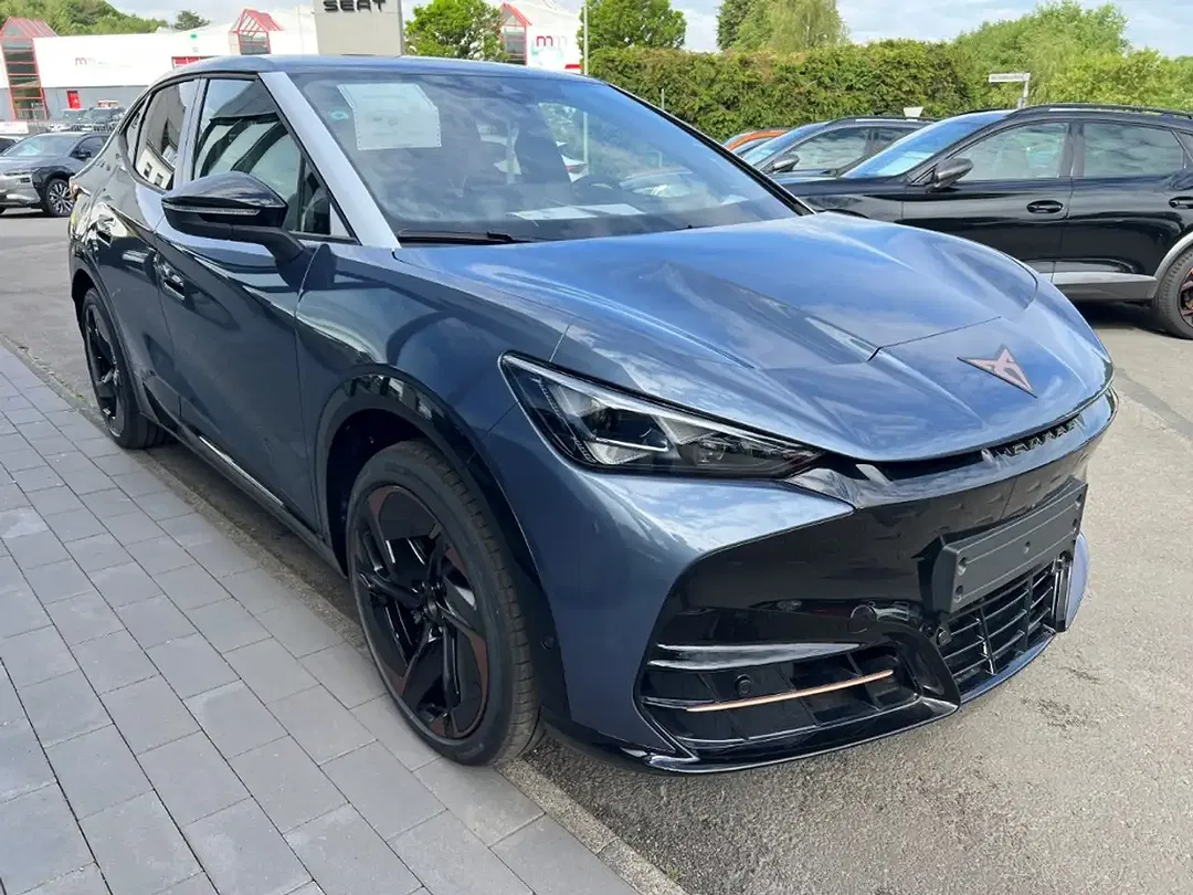 CUPRA Tavascan - Thumbnail 3