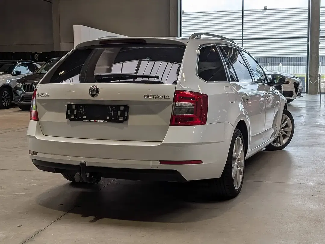 Skoda Octavia - Thumbnail 2