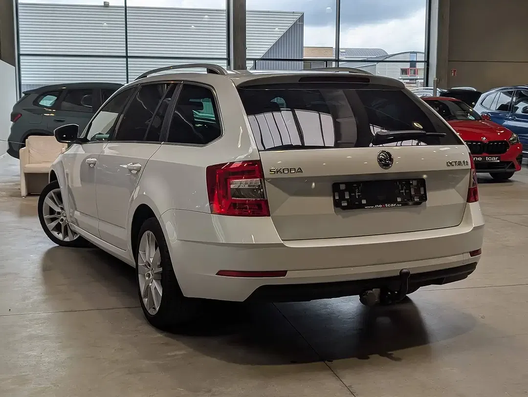 Skoda Octavia - Thumbnail 3
