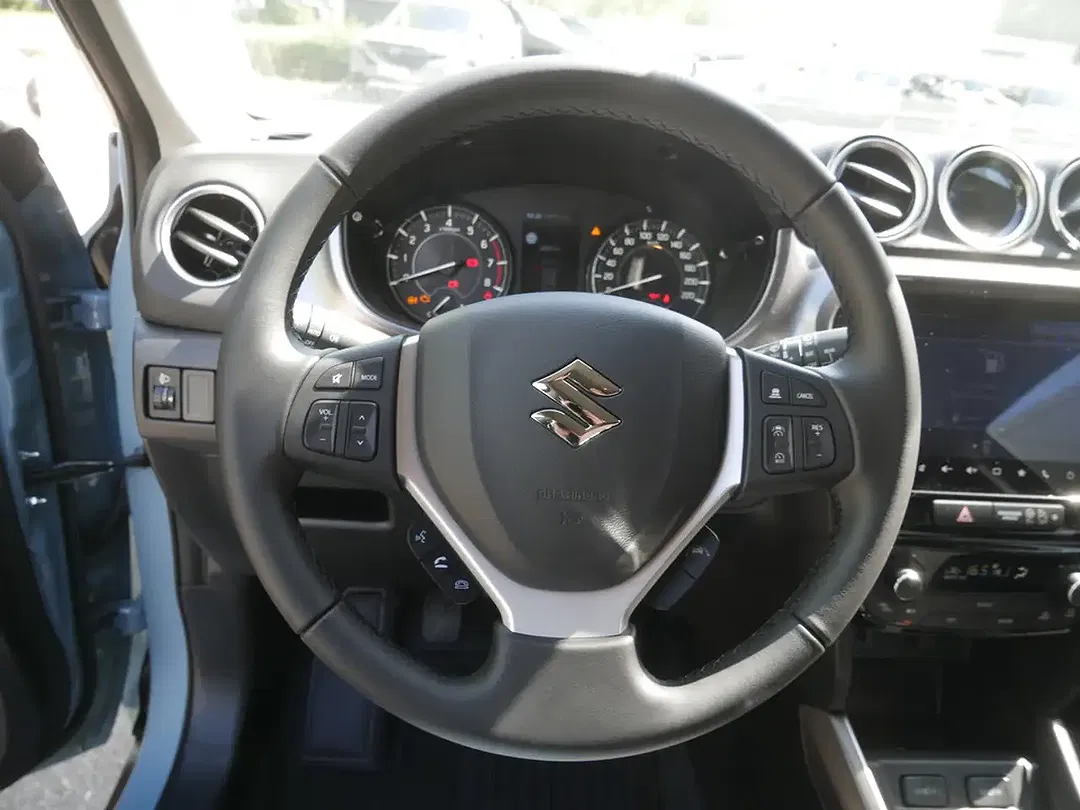Suzuki Vitara - Thumbnail 11