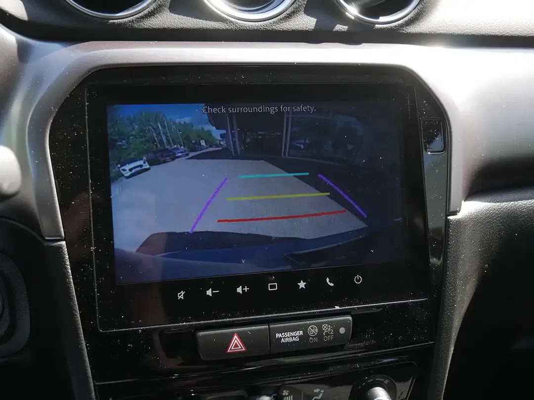Suzuki Vitara - Thumbnail 14