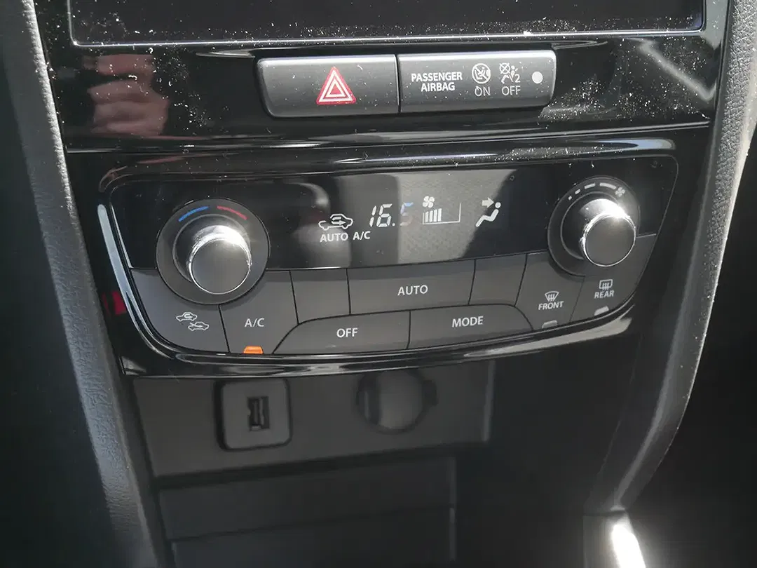 Suzuki Vitara - Thumbnail 15