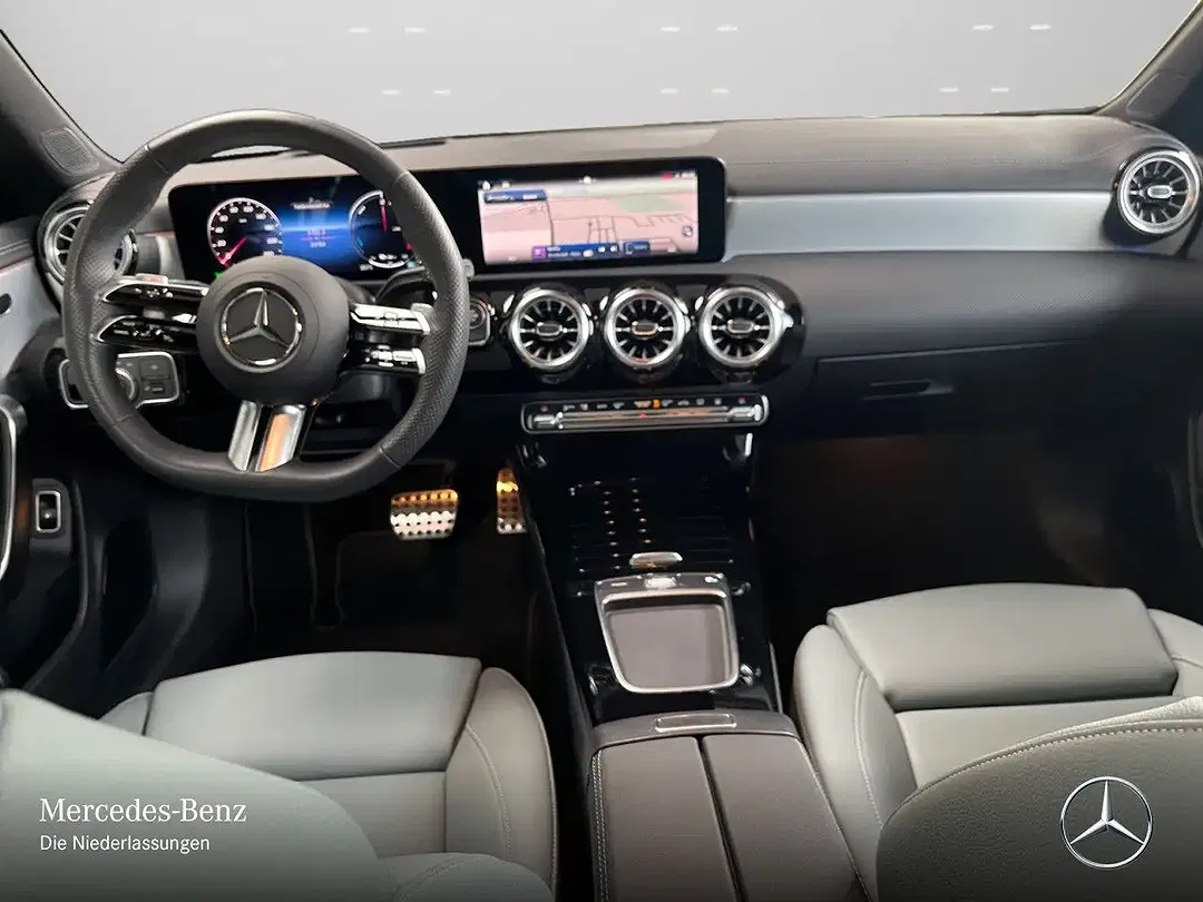 Mercedes-Benz CLA 250 - Thumbnail 12