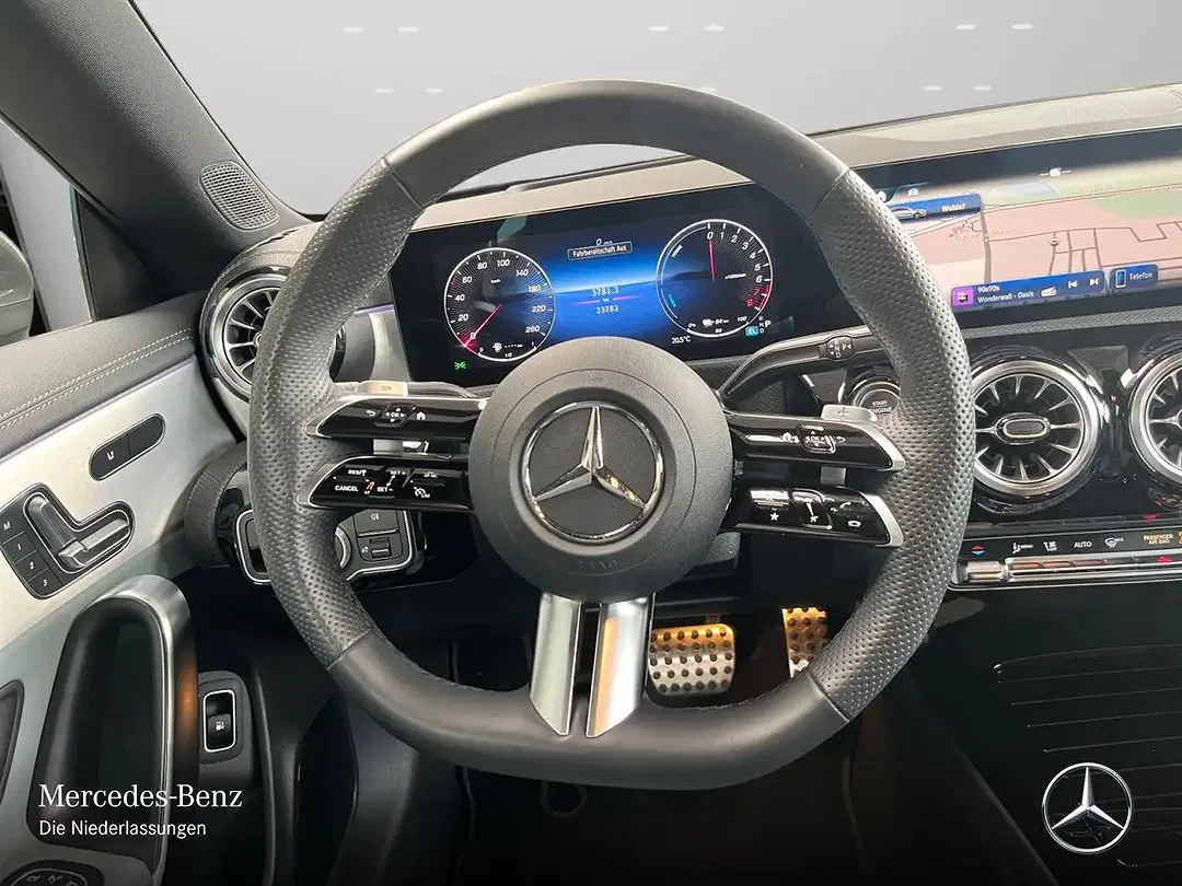 Mercedes-Benz CLA 250 - Thumbnail 13