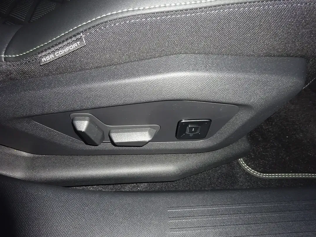 Peugeot 3008 - Thumbnail 10