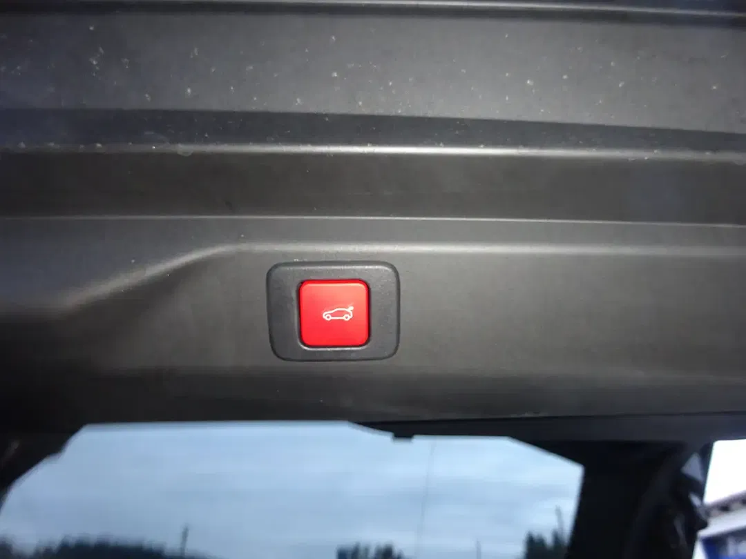 Peugeot 3008 - Thumbnail 11
