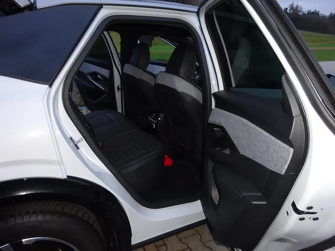 Peugeot 3008 - Thumbnail 8