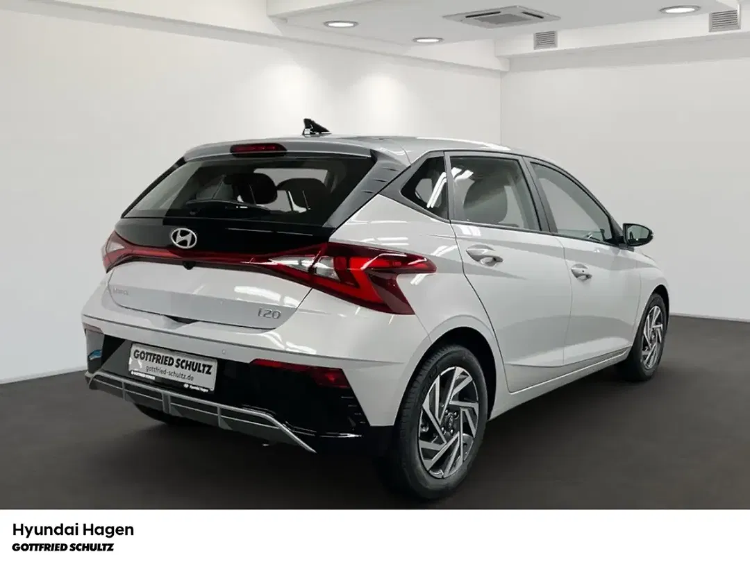 Hyundai i20 - Thumbnail 2