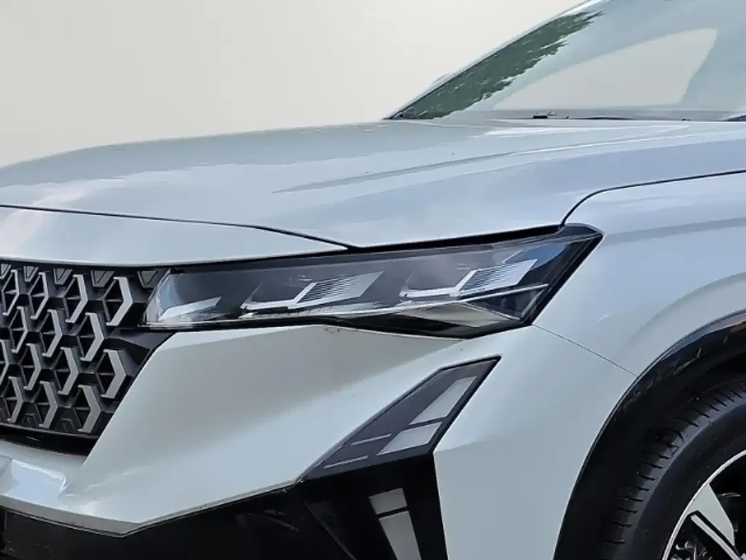 Renault Espace - Thumbnail 4