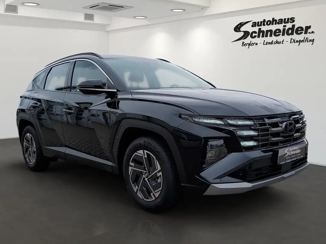 Hyundai TUCSON - Thumbnail 2