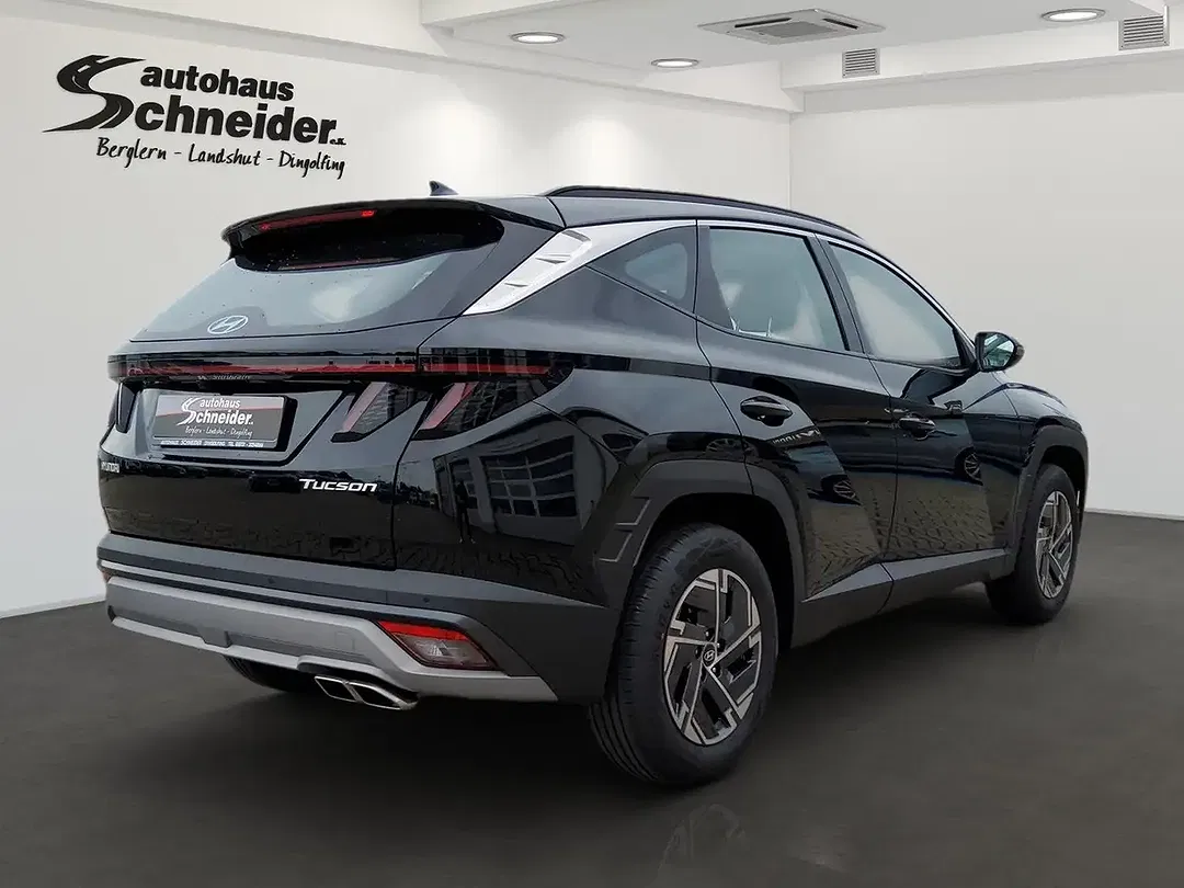 Hyundai TUCSON - Thumbnail 3