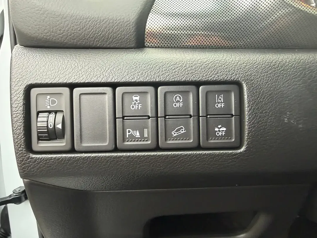 Suzuki Vitara - Thumbnail 15